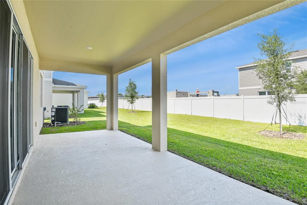 141 WATERSTONE LOOP Tavares, FL 32778