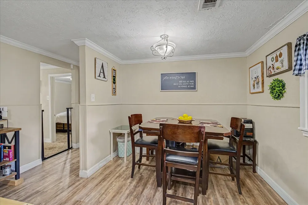 1215 Orange Street Vidor, TX 77662