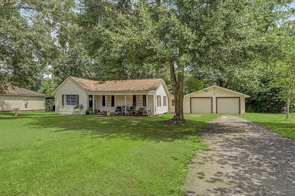 1215 Orange Street Vidor, TX 77662