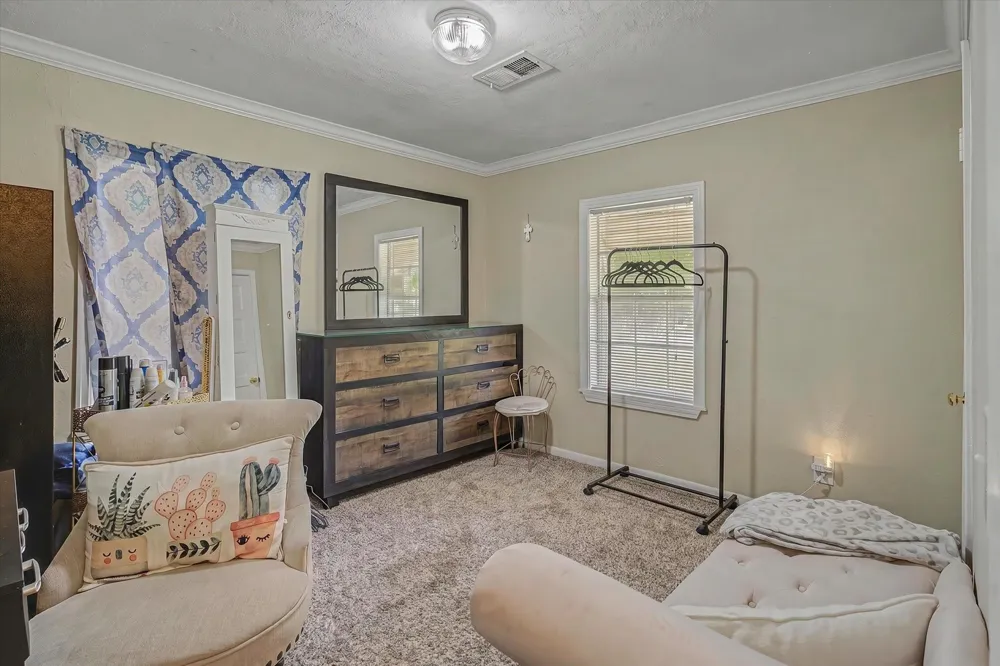 1215 Orange Street Vidor, TX 77662