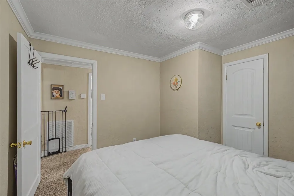 1215 Orange Street Vidor, TX 77662