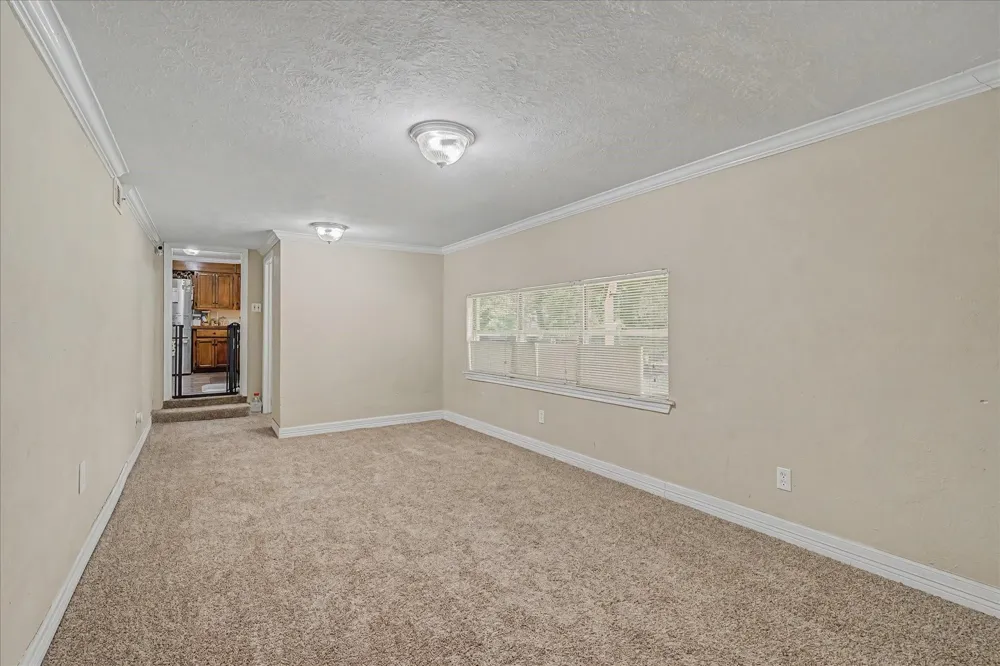 1215 Orange Street Vidor, TX 77662