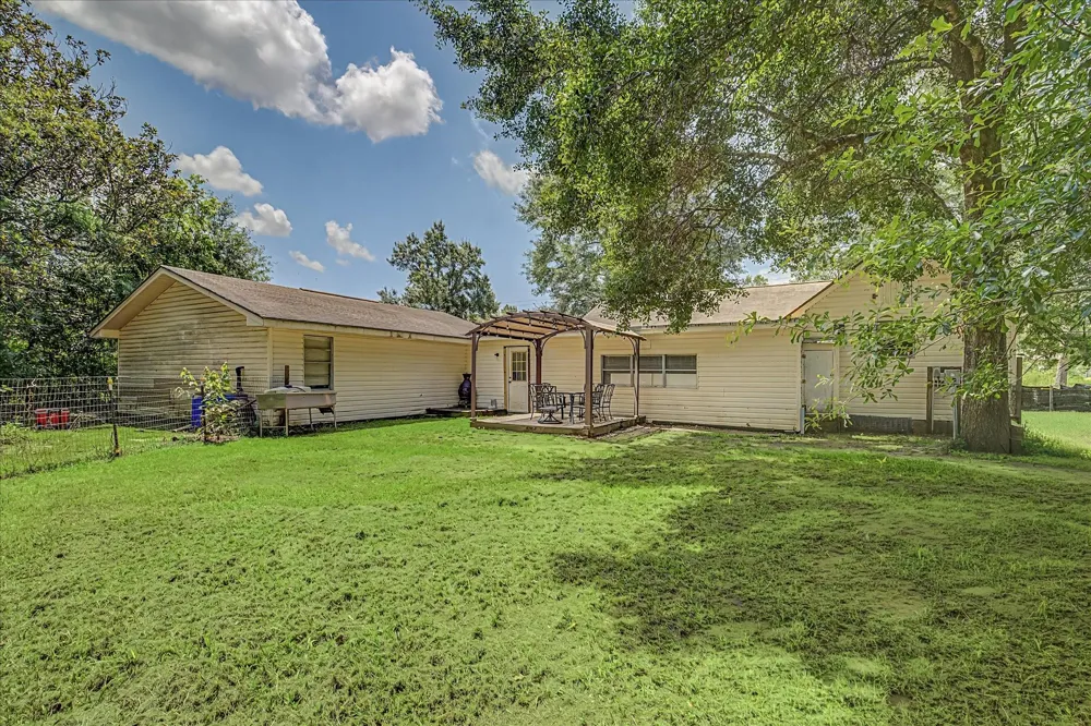 1215 Orange Street Vidor, TX 77662