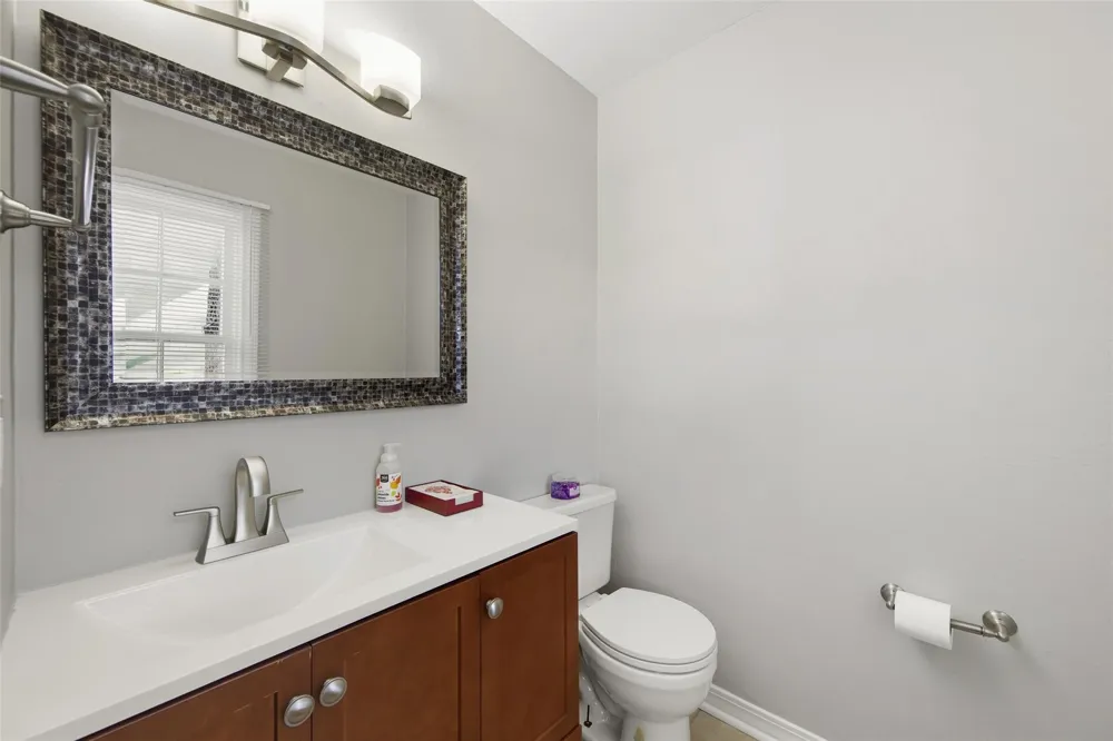 5204 Arboles Drive #L Houston, TX 77035
