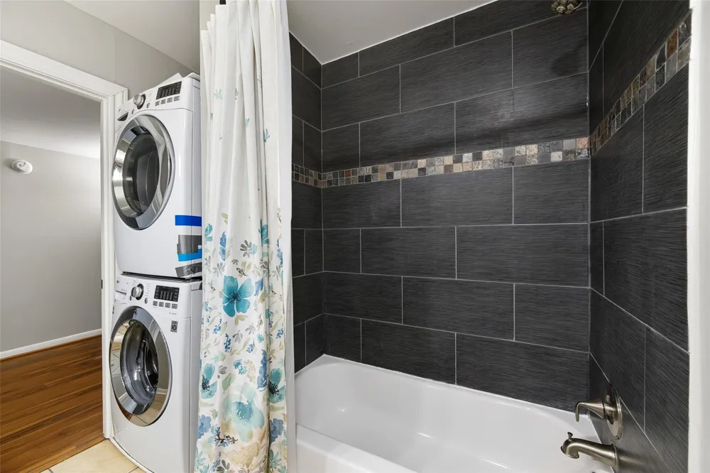 5204 Arboles Drive #L Houston, TX 77035