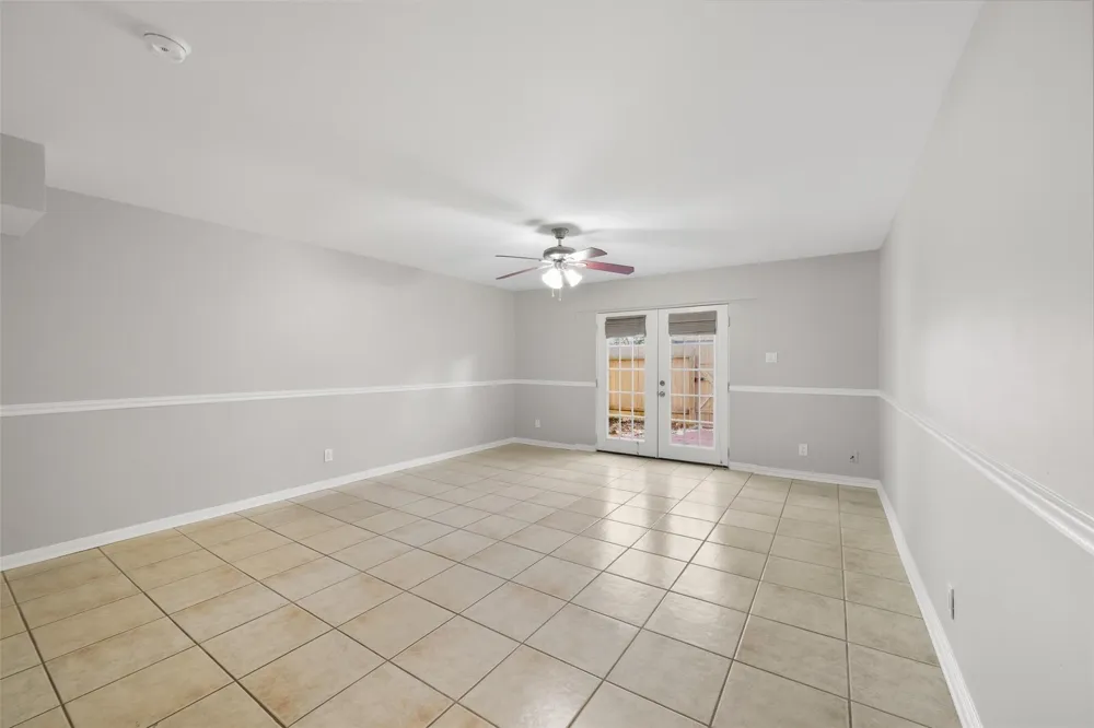 5204 Arboles Drive #L Houston, TX 77035