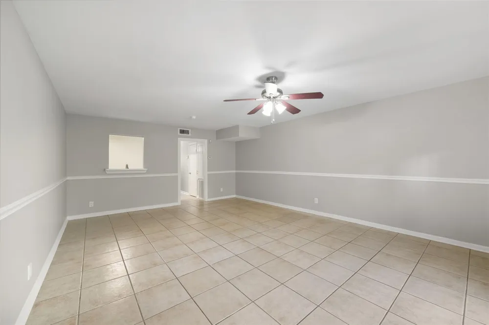 5204 Arboles Drive #L Houston, TX 77035