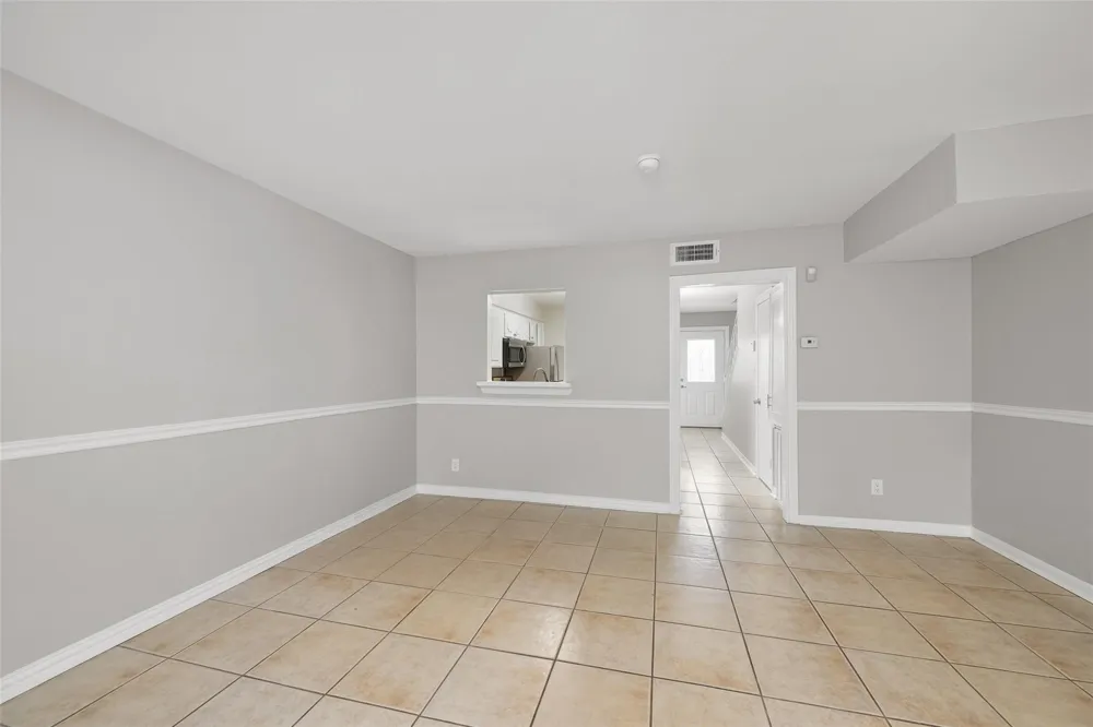 5204 Arboles Drive #L Houston, TX 77035