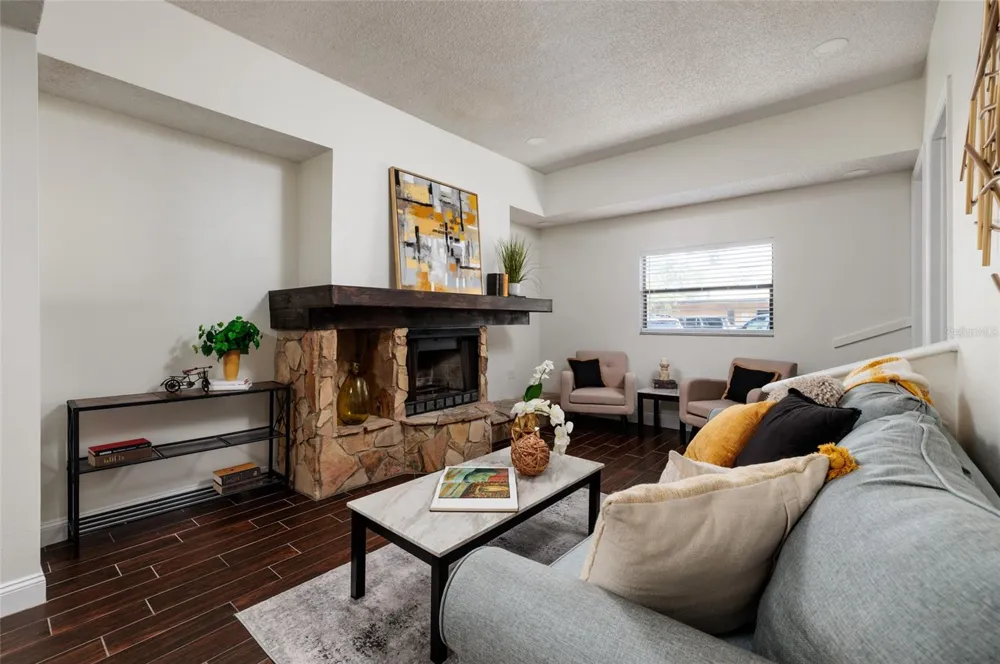 4405 W FAIR OAKS AVENUE #21 Tampa, FL 33611