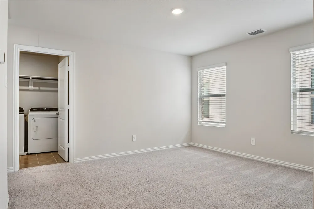 2669 Kings Canyon Mews Corinth, TX 76210