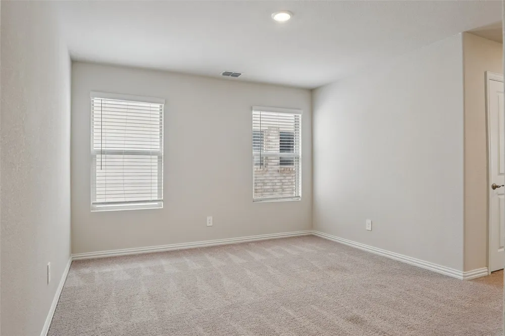 2669 Kings Canyon Mews Corinth, TX 76210