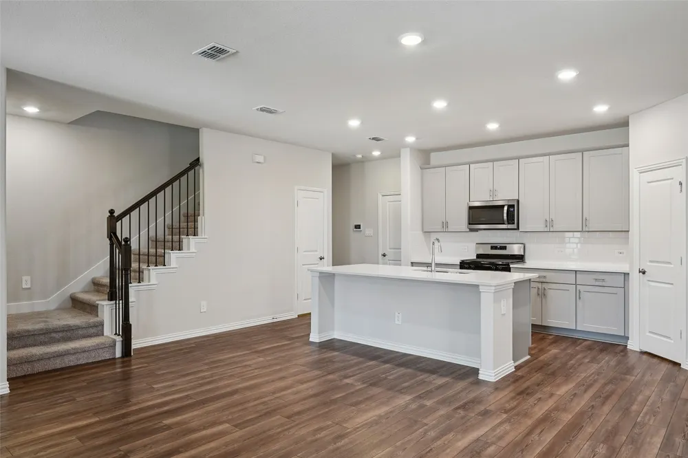2669 Kings Canyon Mews Corinth, TX 76210