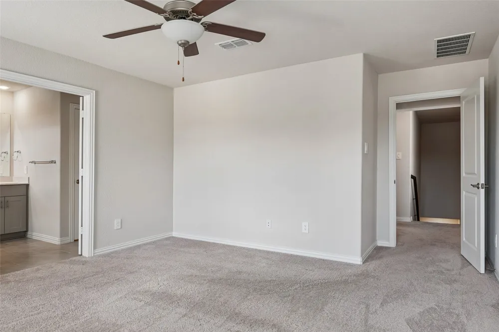 2669 Kings Canyon Mews Corinth, TX 76210