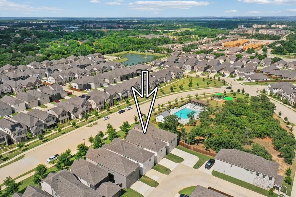 2669 Kings Canyon Mews Corinth, TX 76210