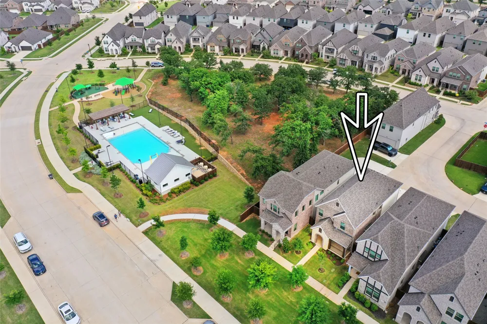 2669 Kings Canyon Mews Corinth, TX 76210