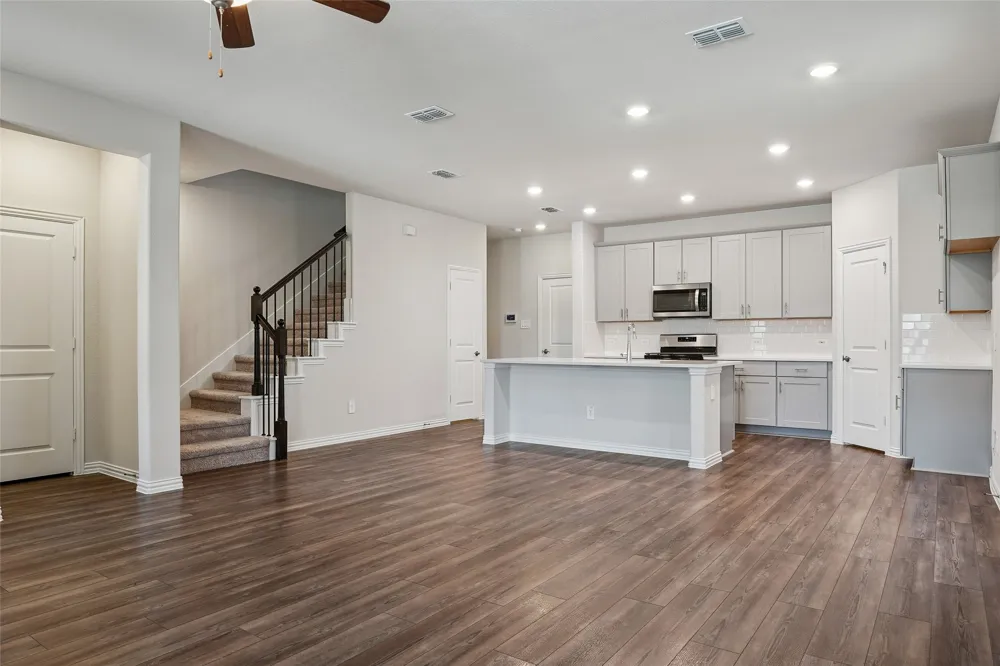 2669 Kings Canyon Mews Corinth, TX 76210