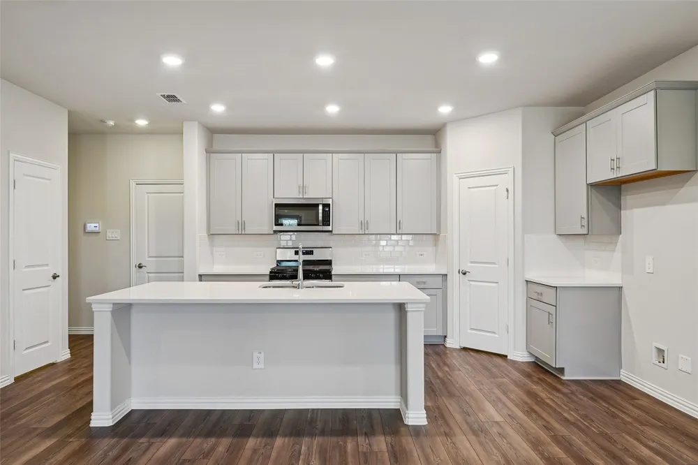 2669 Kings Canyon Mews Corinth, TX 76210