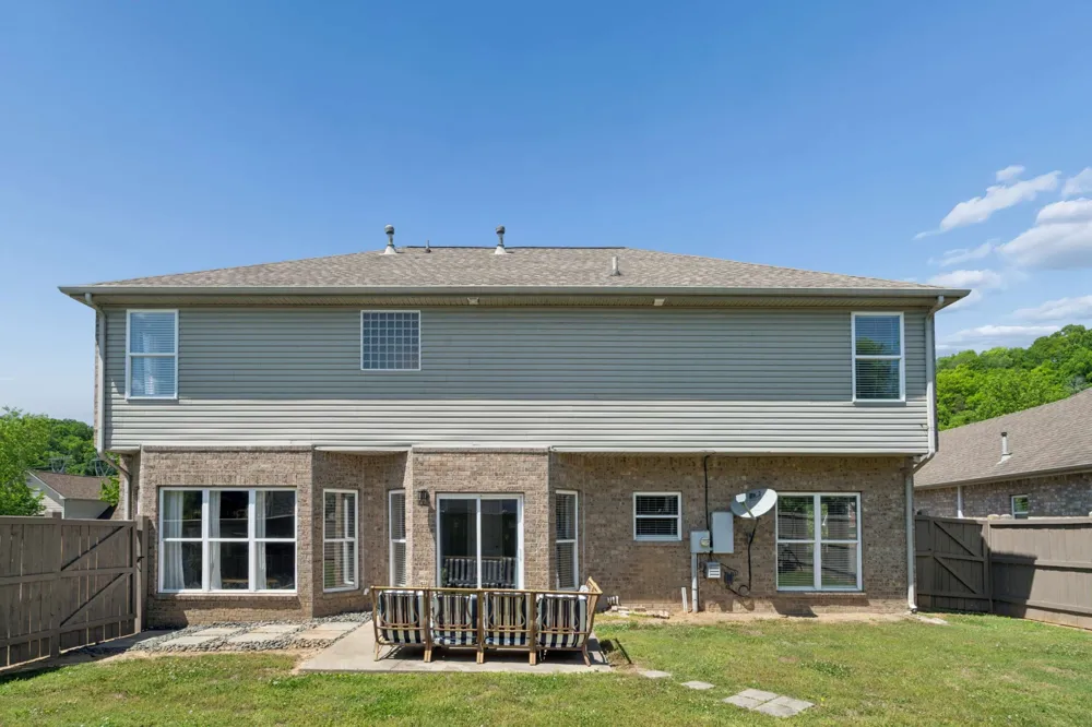 7476 Riverland Dr Nashville, TN 37221