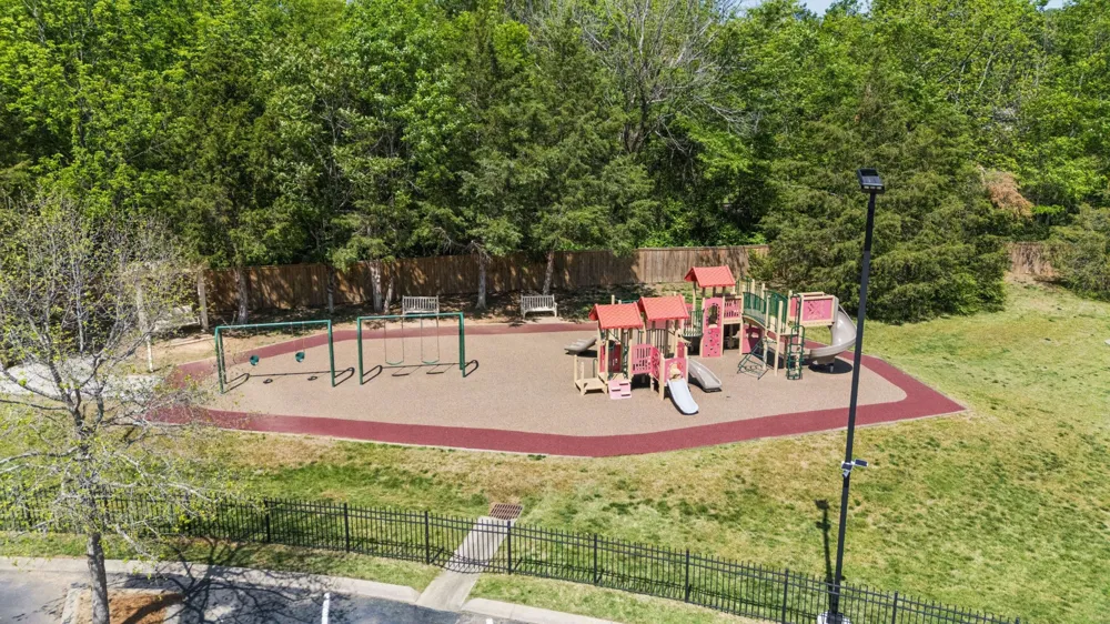 7476 Riverland Dr Nashville, TN 37221