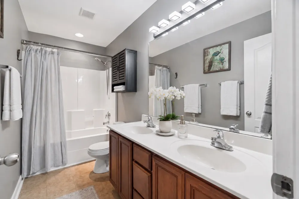 7476 Riverland Dr Nashville, TN 37221