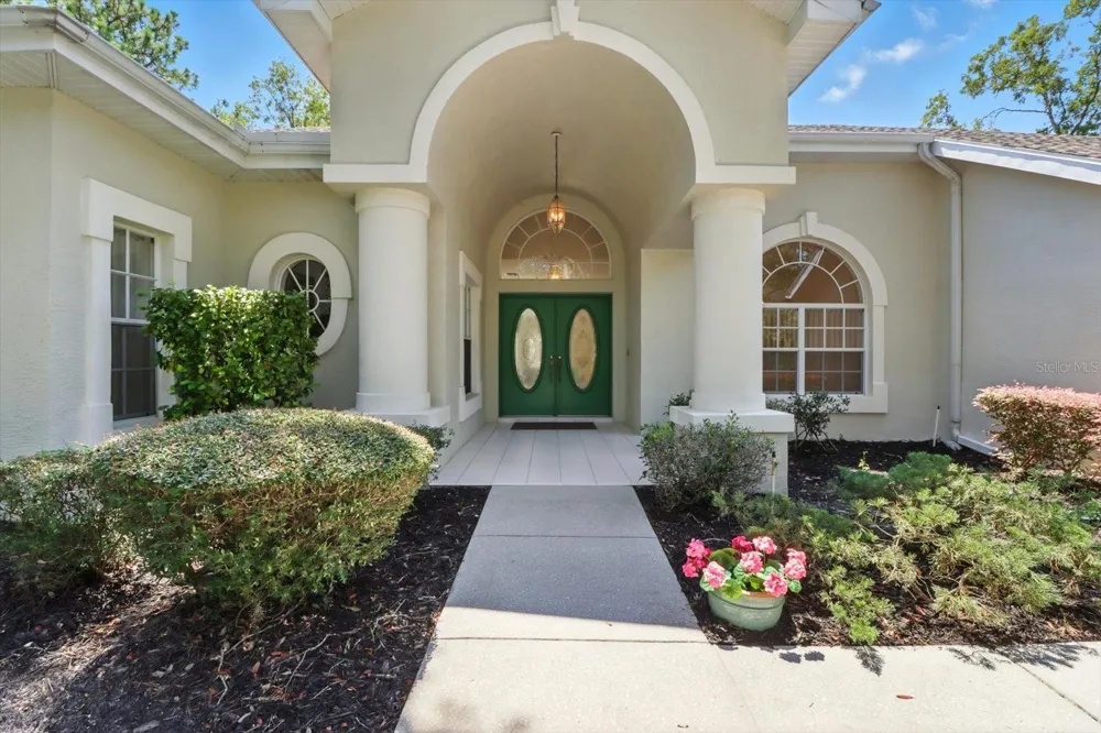 8 SWEETGUM COURT Homosassa, FL 34446