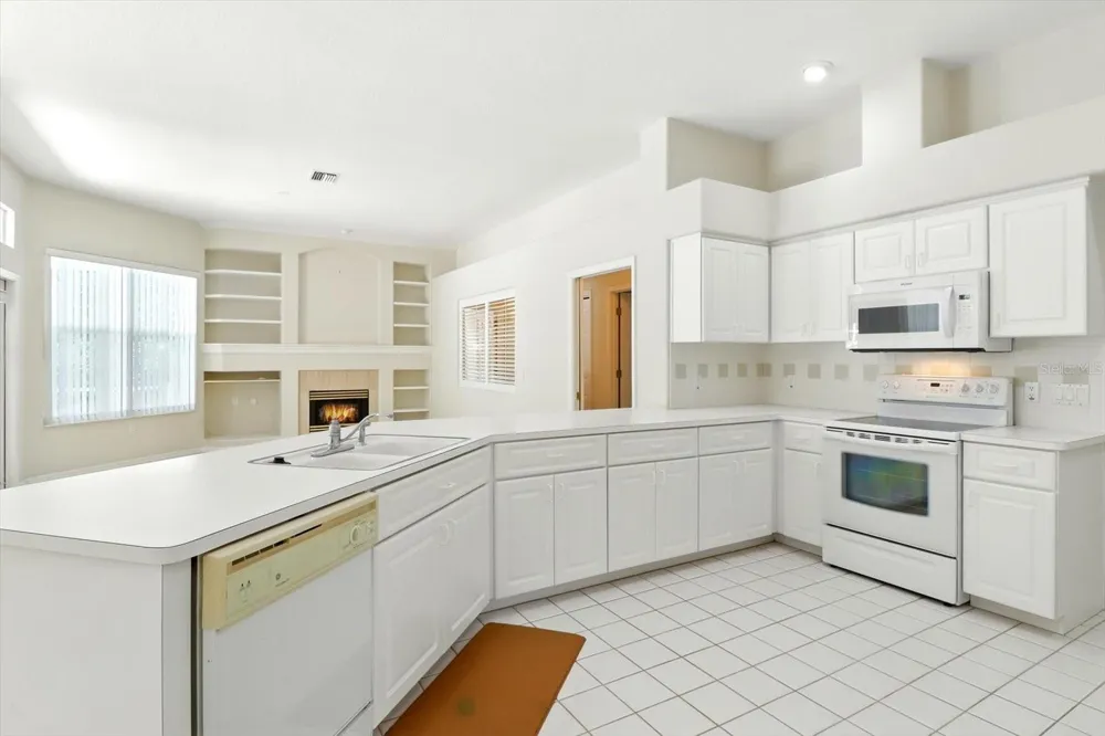 8 SWEETGUM COURT Homosassa, FL 34446