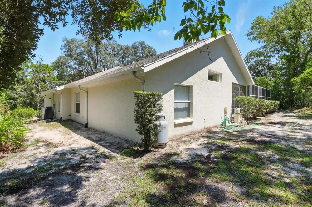 8 SWEETGUM COURT Homosassa, FL 34446