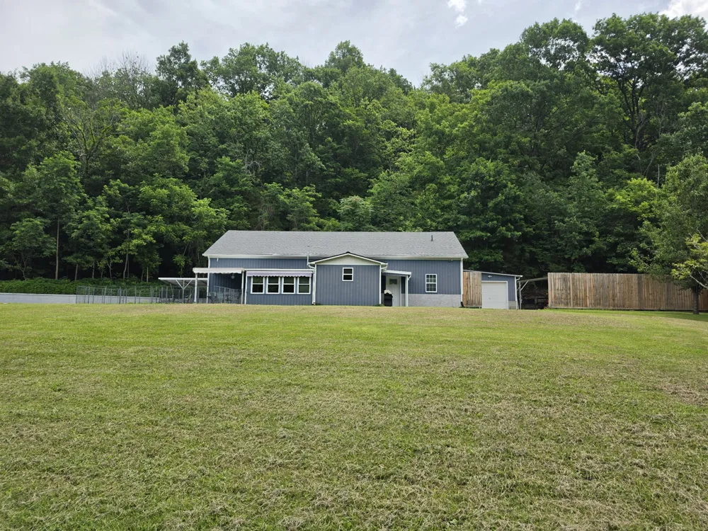 448 Osage Ln Bradyville, TN 37026