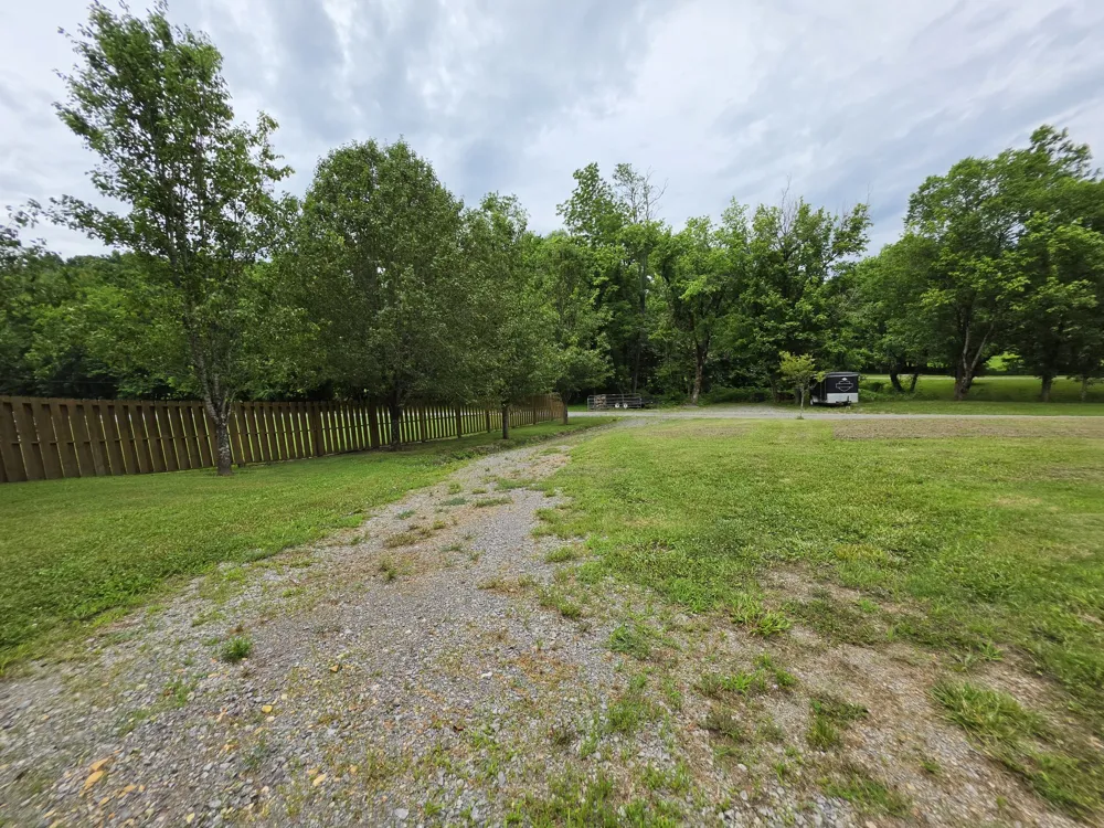 448 Osage Ln Bradyville, TN 37026