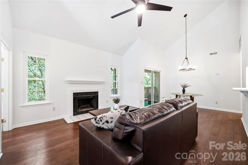 6150 Gray Gate Lane #i Charlotte, NC 28210