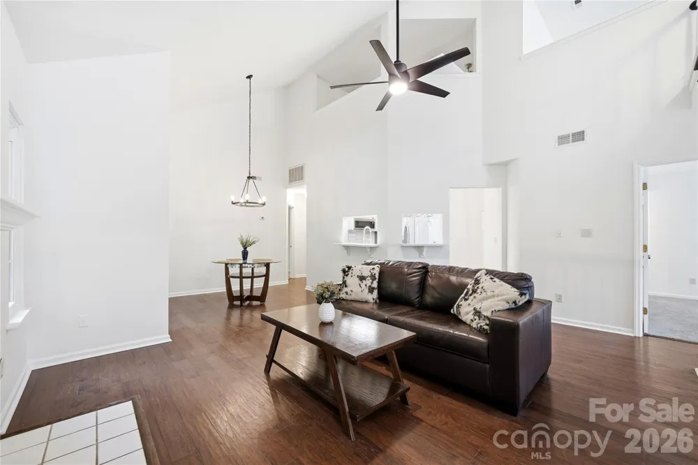 6150 Gray Gate Lane #i Charlotte, NC 28210