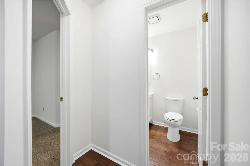 6150 Gray Gate Lane #i Charlotte, NC 28210