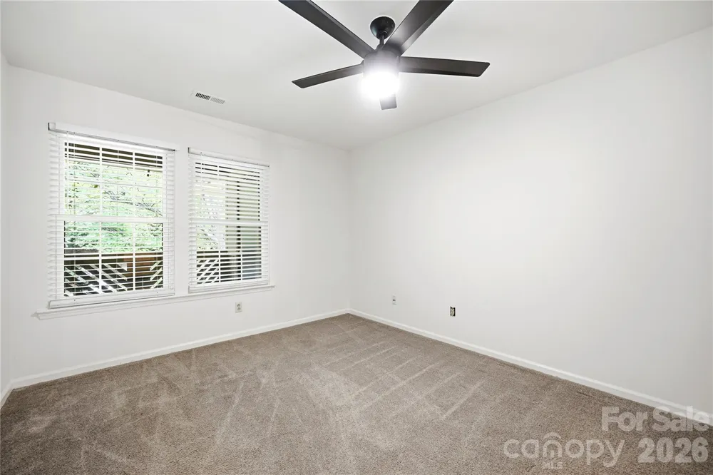 6150 Gray Gate Lane #i Charlotte, NC 28210