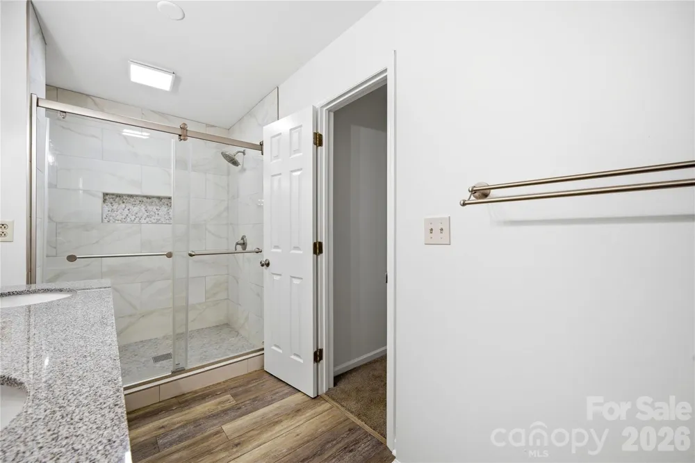6150 Gray Gate Lane #i Charlotte, NC 28210