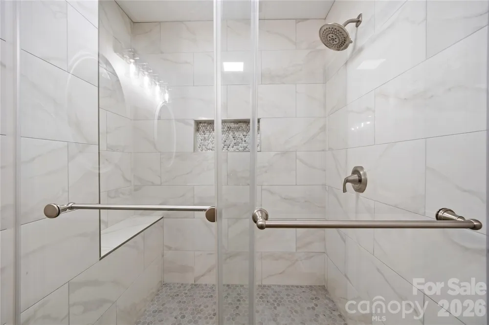 6150 Gray Gate Lane #i Charlotte, NC 28210
