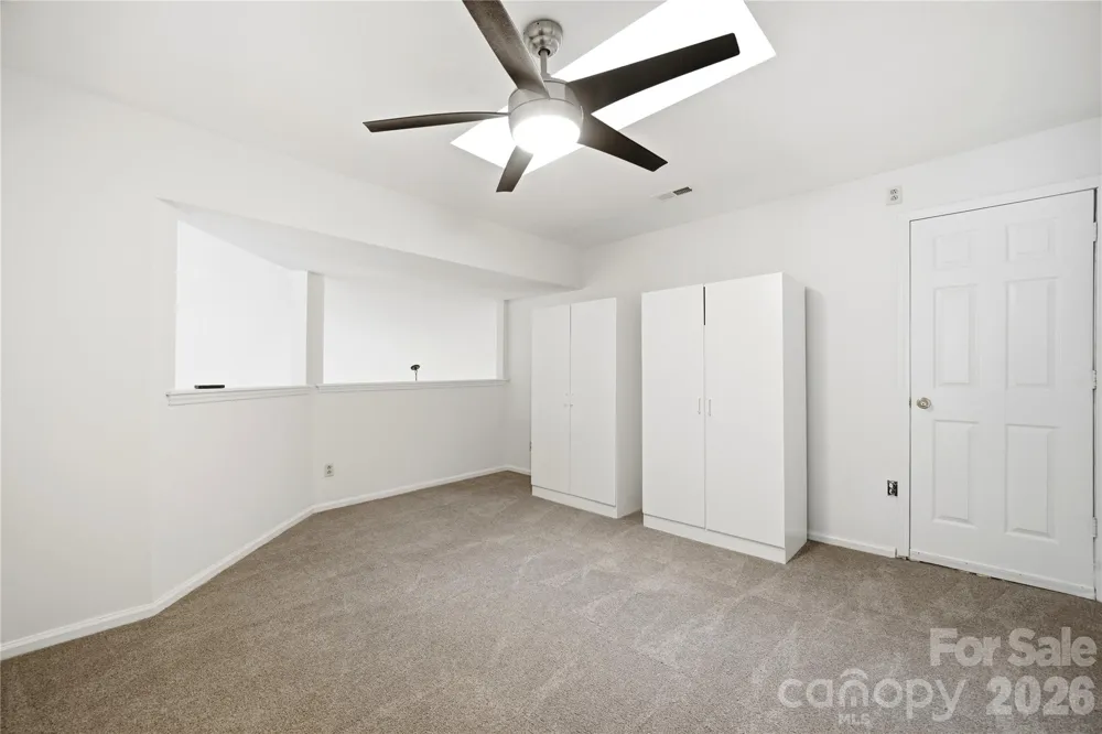 6150 Gray Gate Lane #i Charlotte, NC 28210