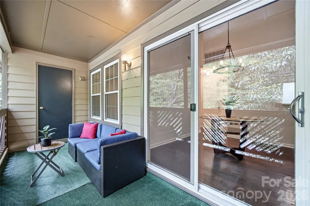 6150 Gray Gate Lane #i Charlotte, NC 28210