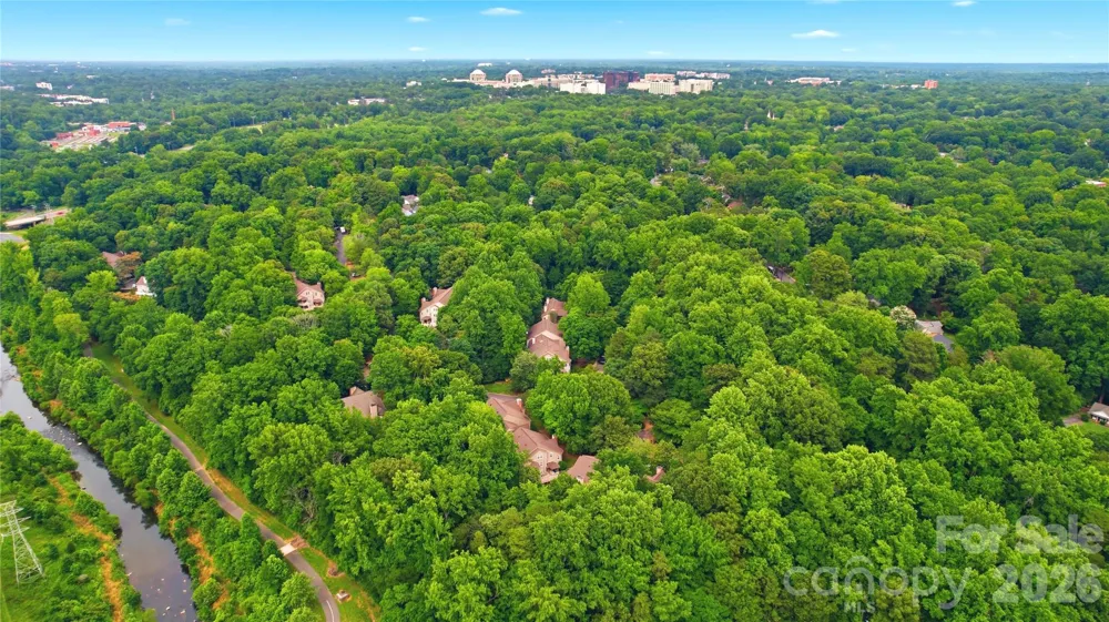 6150 Gray Gate Lane #i Charlotte, NC 28210