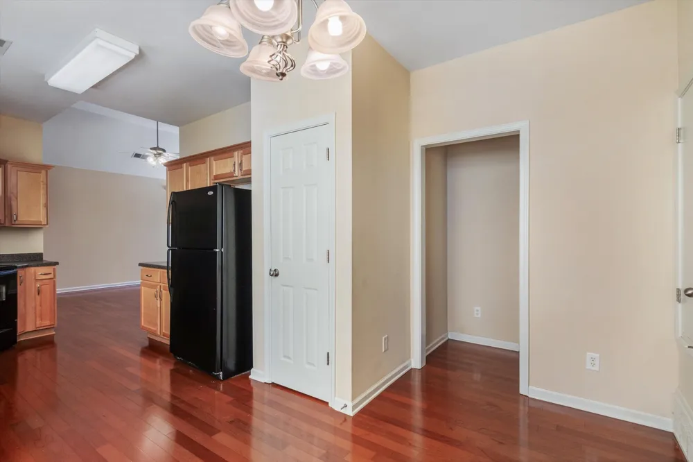 1365 HARBOR PARK DR Memphis, TN 38103