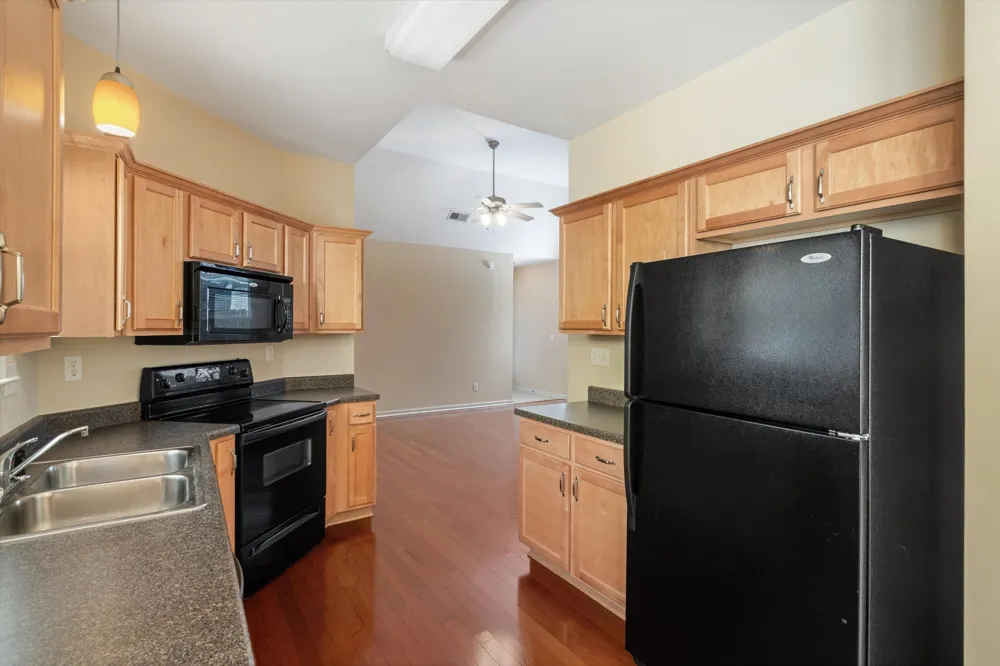 1365 HARBOR PARK DR Memphis, TN 38103