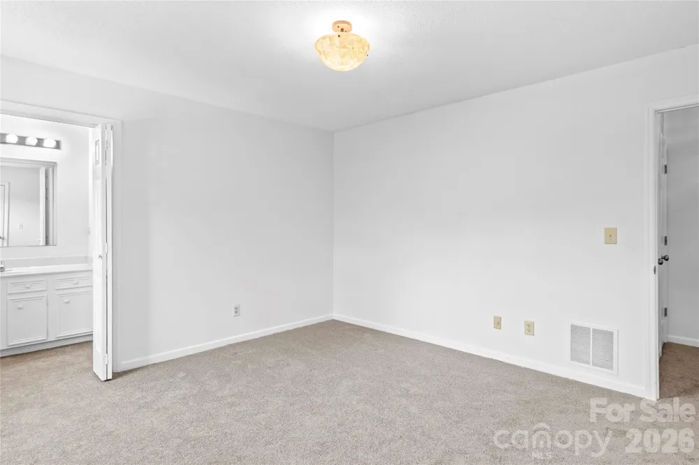 3138 Burke Mill Court Winston Salem, NC 27103