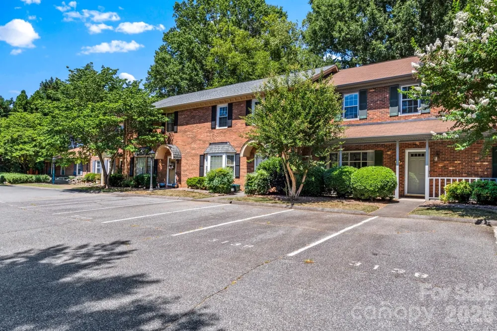 3138 Burke Mill Court Winston Salem, NC 27103