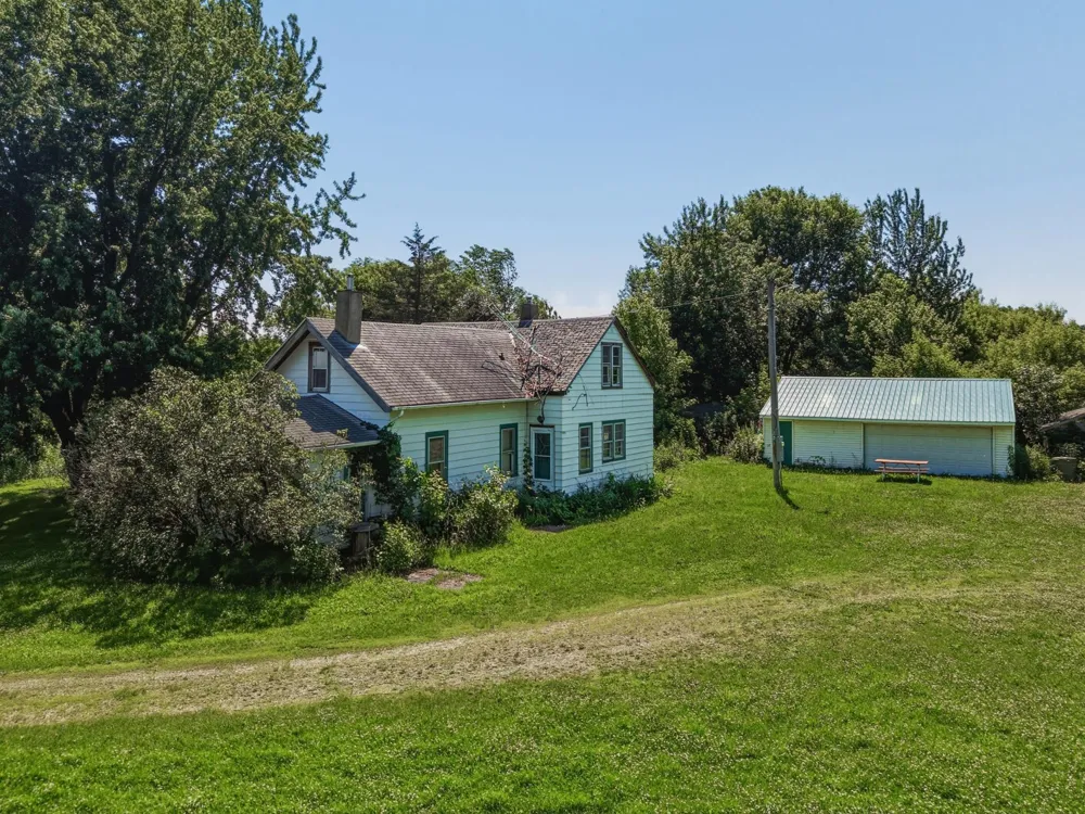 10821a 160th Street W Kilkenny, MN 56052