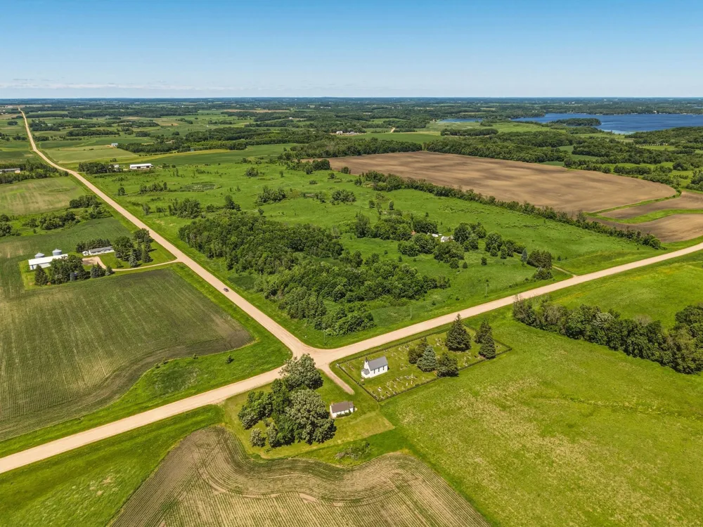 10821a 160th Street W Kilkenny, MN 56052