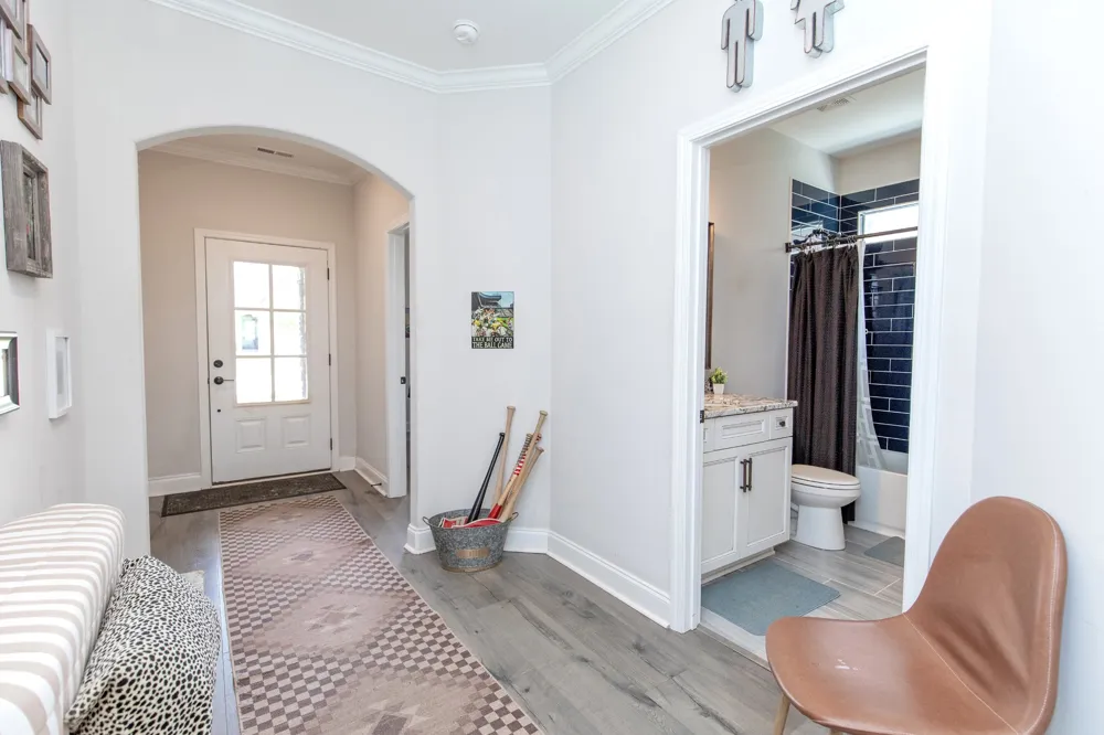 886 Cherry Grove Dr Hendersonville, TN 37075