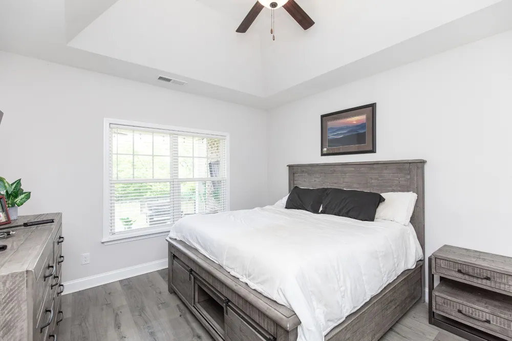886 Cherry Grove Dr Hendersonville, TN 37075