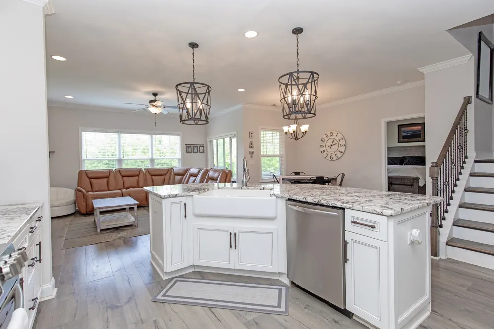 886 Cherry Grove Dr Hendersonville, TN 37075