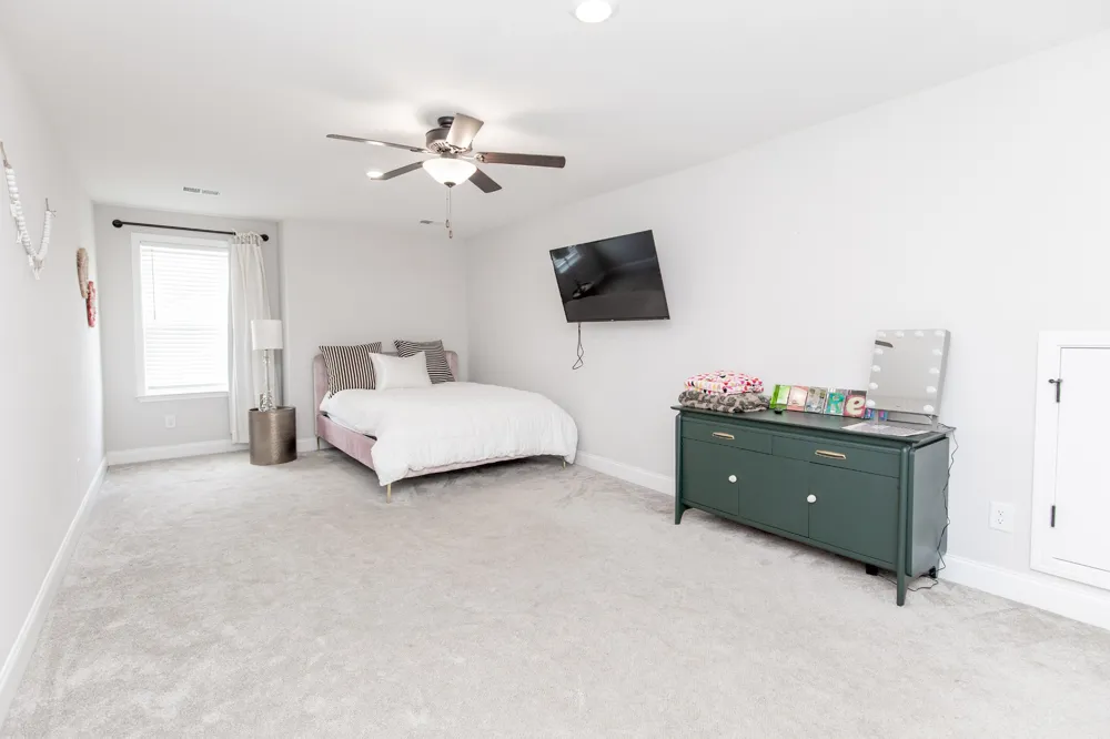 886 Cherry Grove Dr Hendersonville, TN 37075