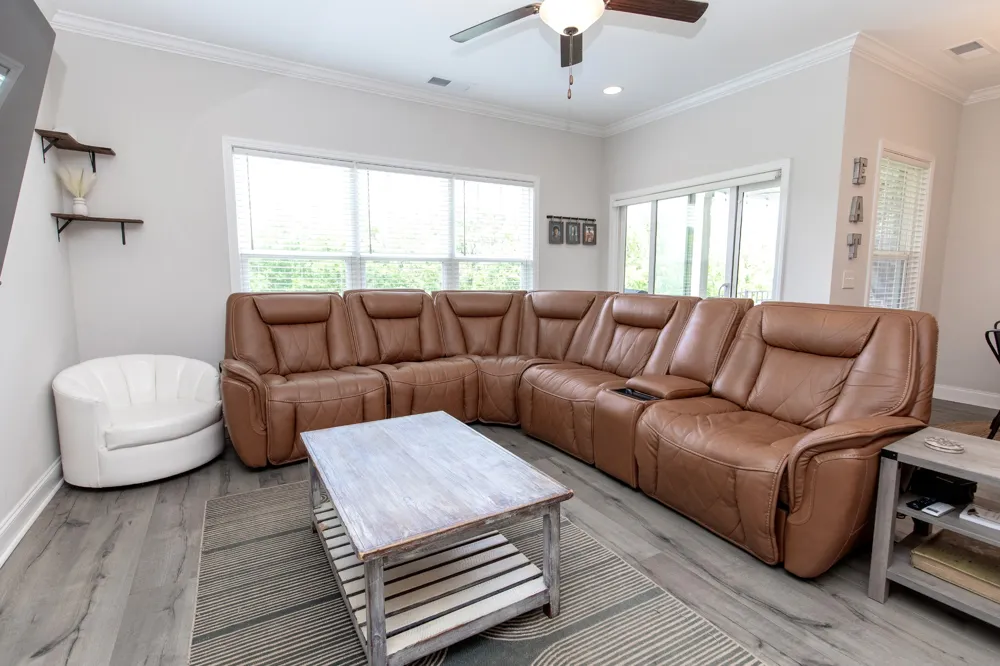 886 Cherry Grove Dr Hendersonville, TN 37075