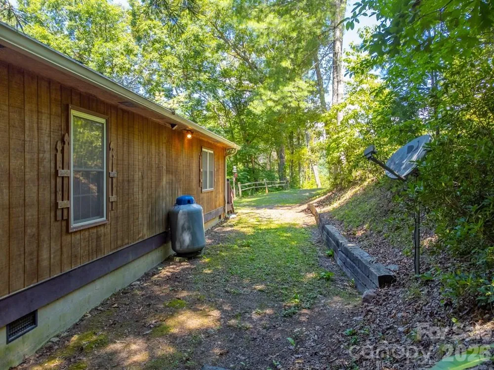 116 Keepsake Lane Whittier, NC 28789